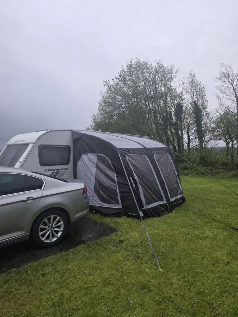 2011 Swift Charisma 545 - Image 2