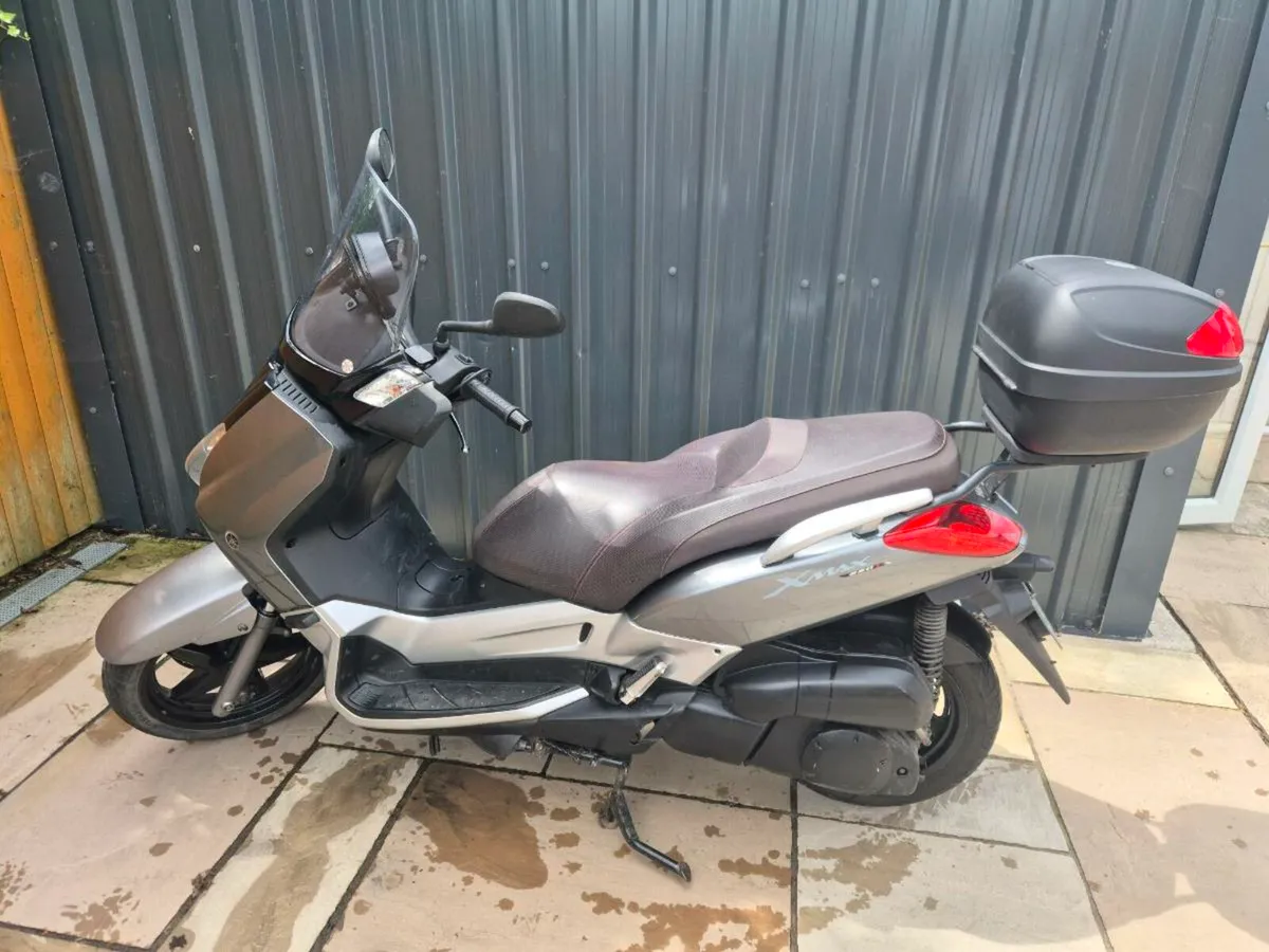 2013 Yamaha X max 250 - Image 1