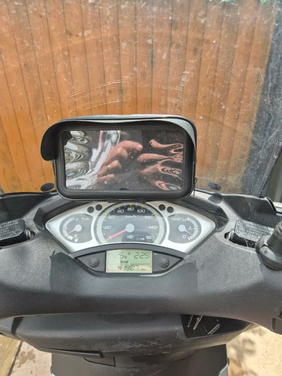 2013 Yamaha X max 250 - Image 4