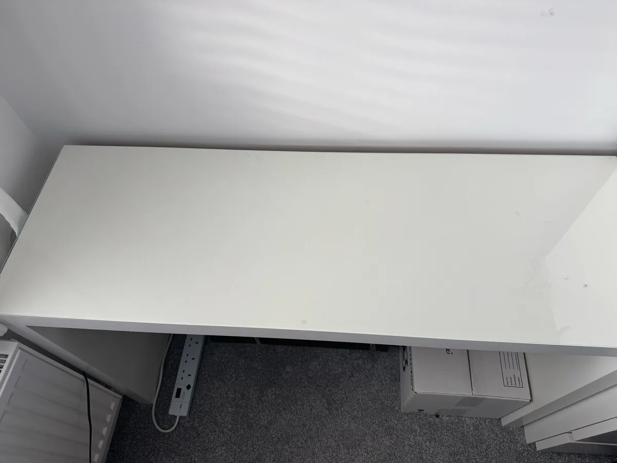 desk - Image 4