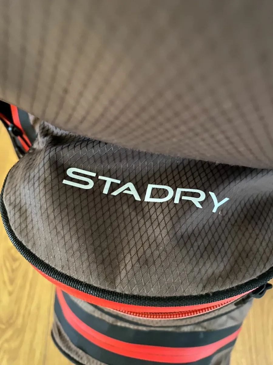 Titliest StaDry Golf bag - 13 way divider DELIVERY - Image 4
