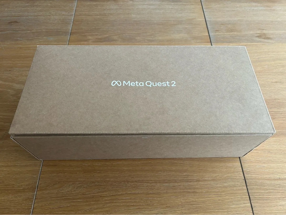 Meta Quest 2 + 7 Games - Image 2