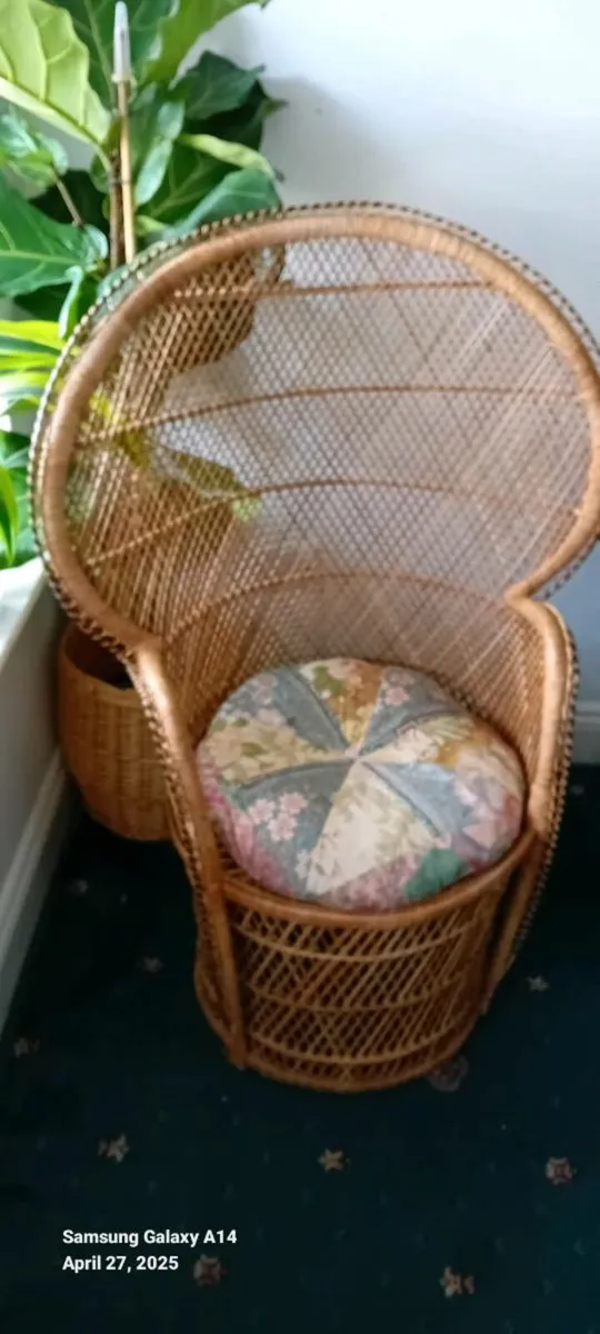 Wicker chair - Image 1