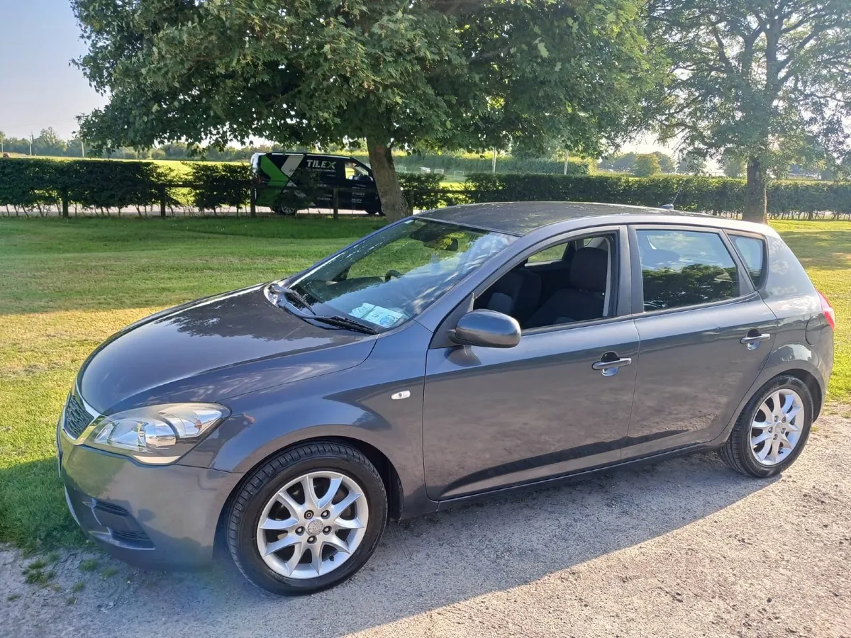 Kia Ceed 2011 - Image 3