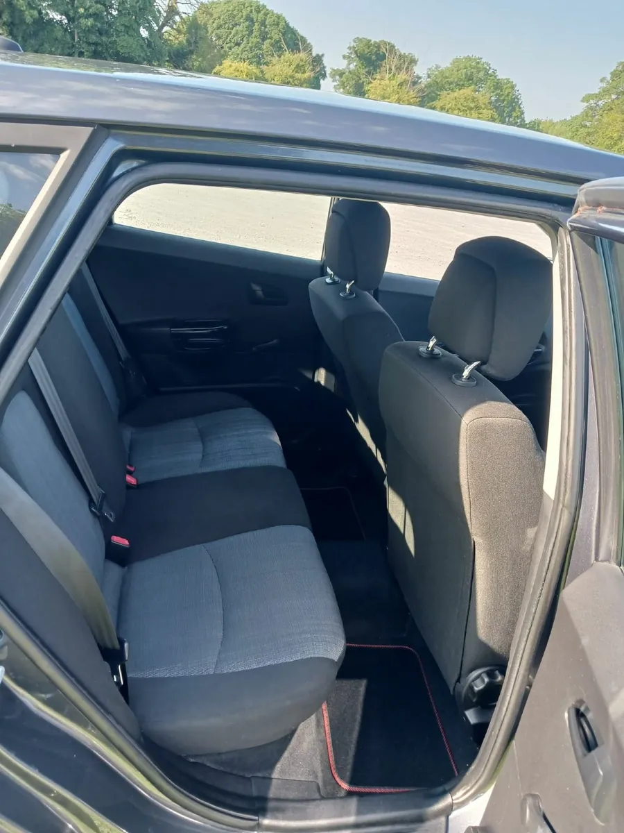 Kia Ceed 2011 - Image 4