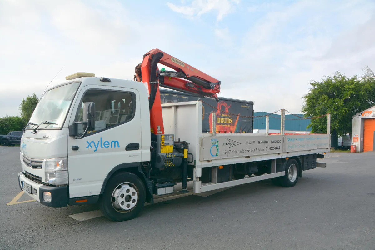Mitsubishi Fuso & Palfinger 7501 remote crane - Image 1