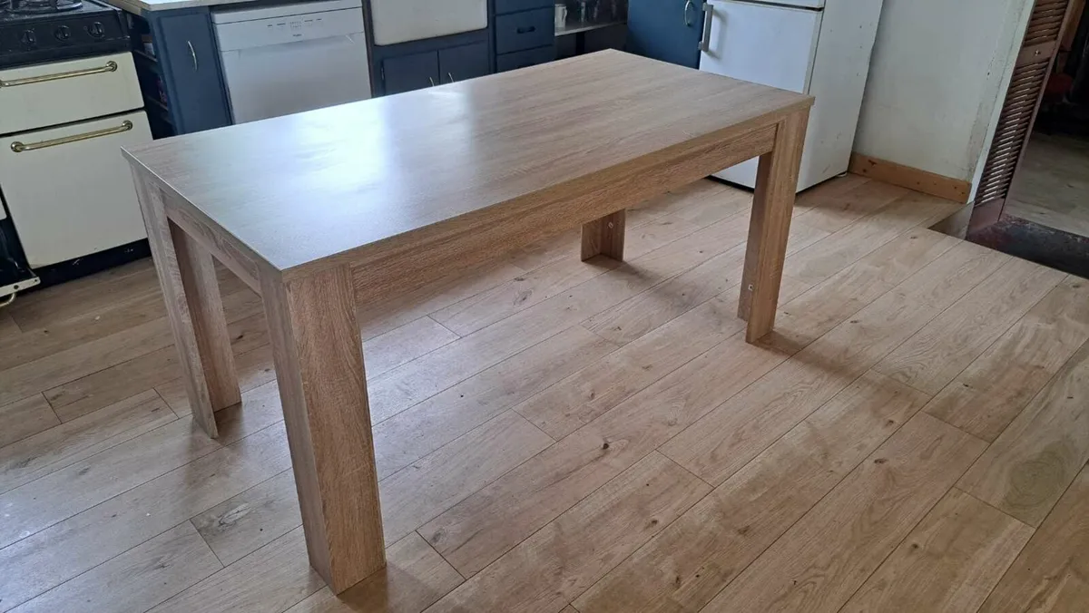HASLUND JYSK Dining table - Image 1
