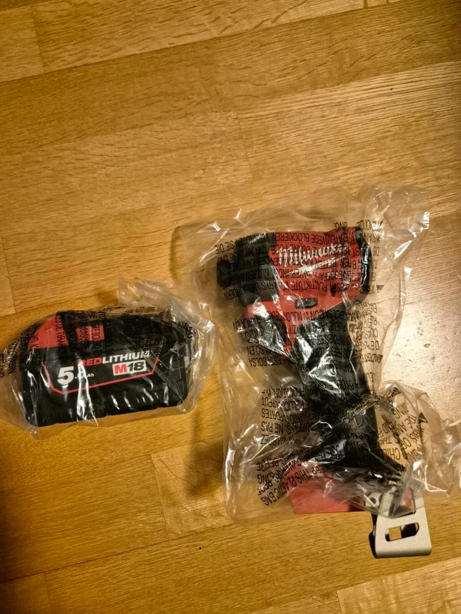 Milwaukee M18FID3 Impact Driver & Battery - Image 4