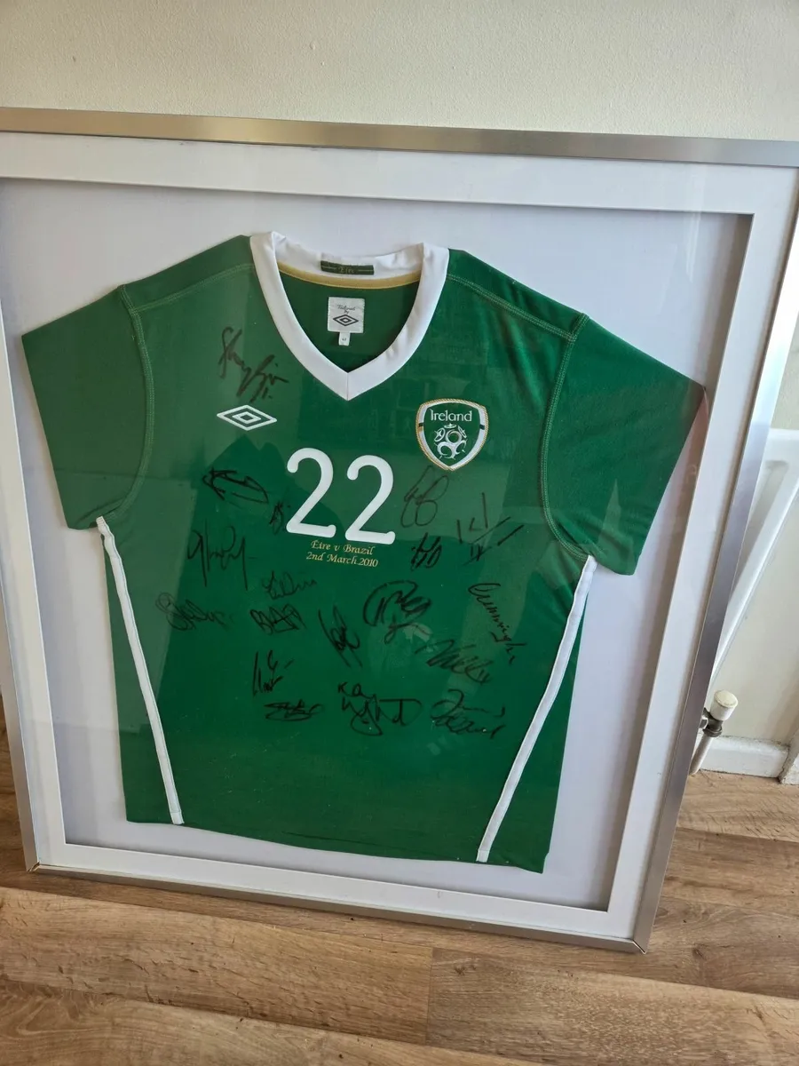 Signed Ireland vs Brazil jersey 2010 match - Image 1