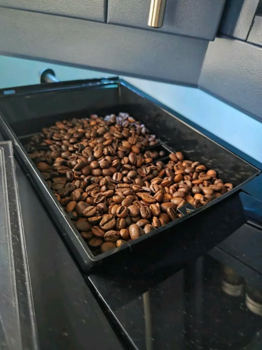 Jura X8 Automatic Bean 2 Cup Machine w milkfridge - Image 2