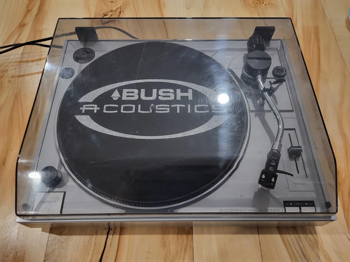 Bush Acoustics MTT2 Turntable - Image 1