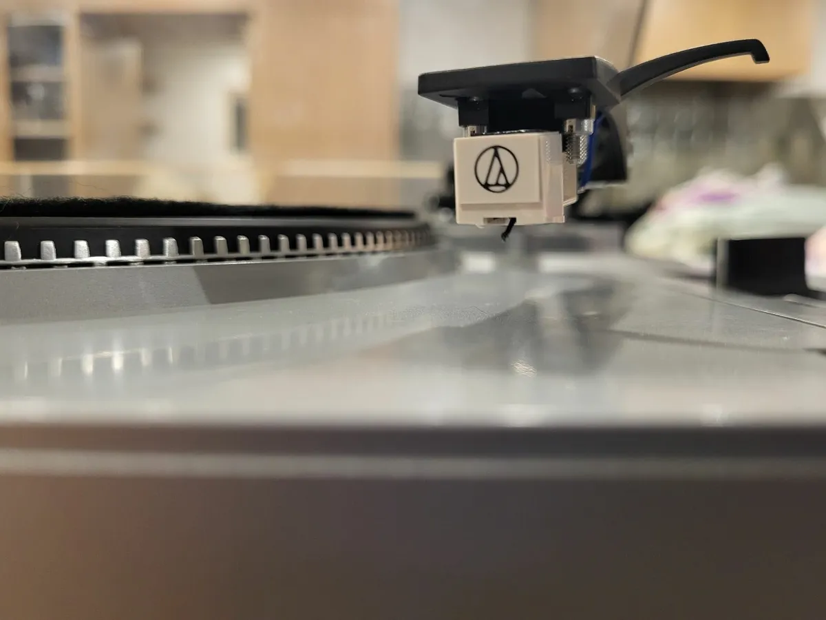 Bush Acoustics MTT2 Turntable - Image 3