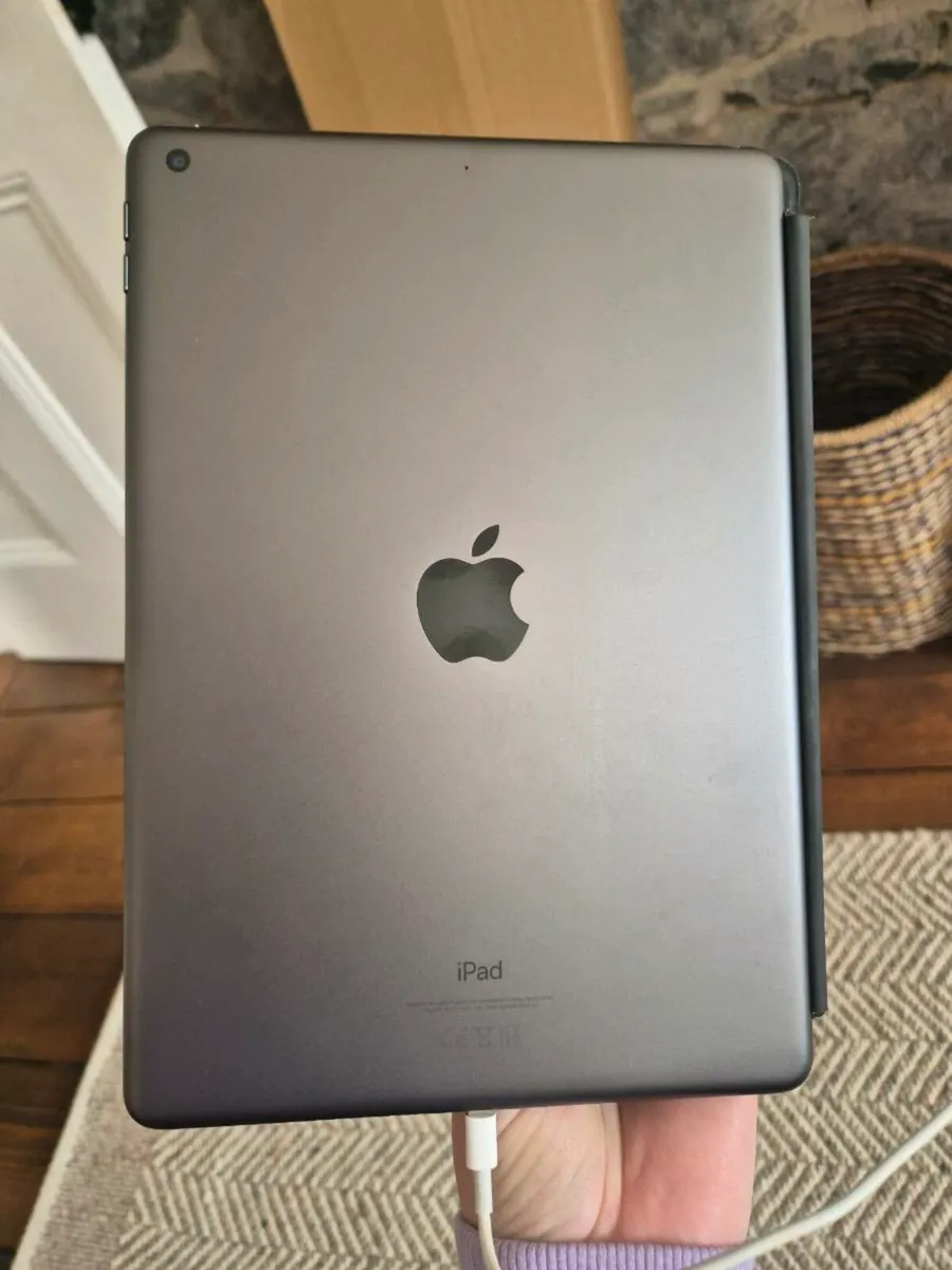 Ipad 7th Generation 128gb - Image 2