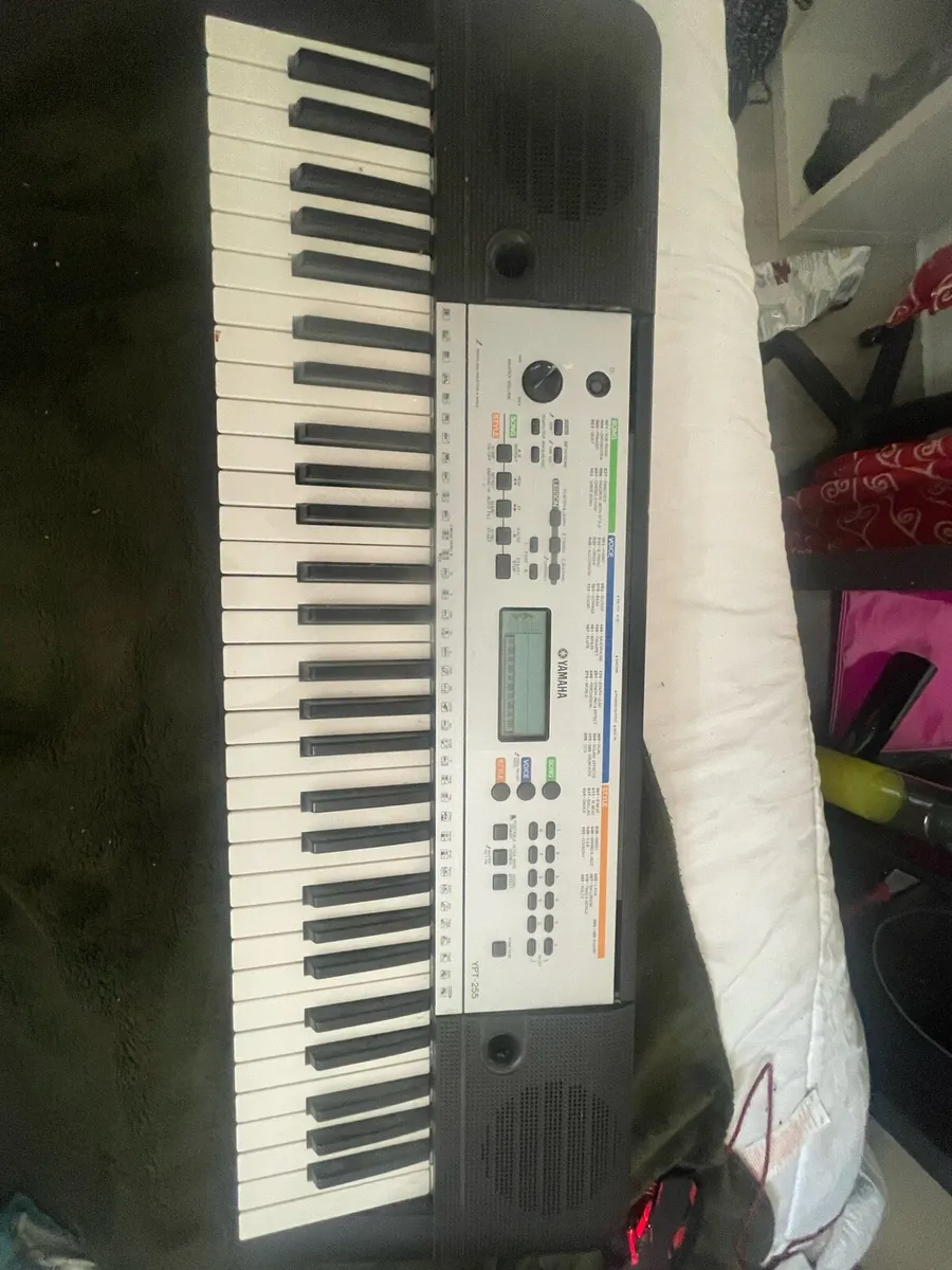 Yamaha YPT 255 Piano - Image 1