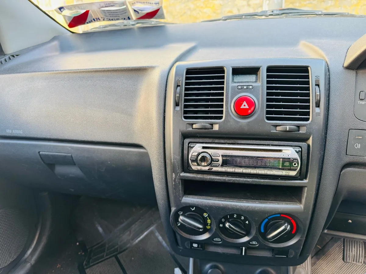 Car - Image 2