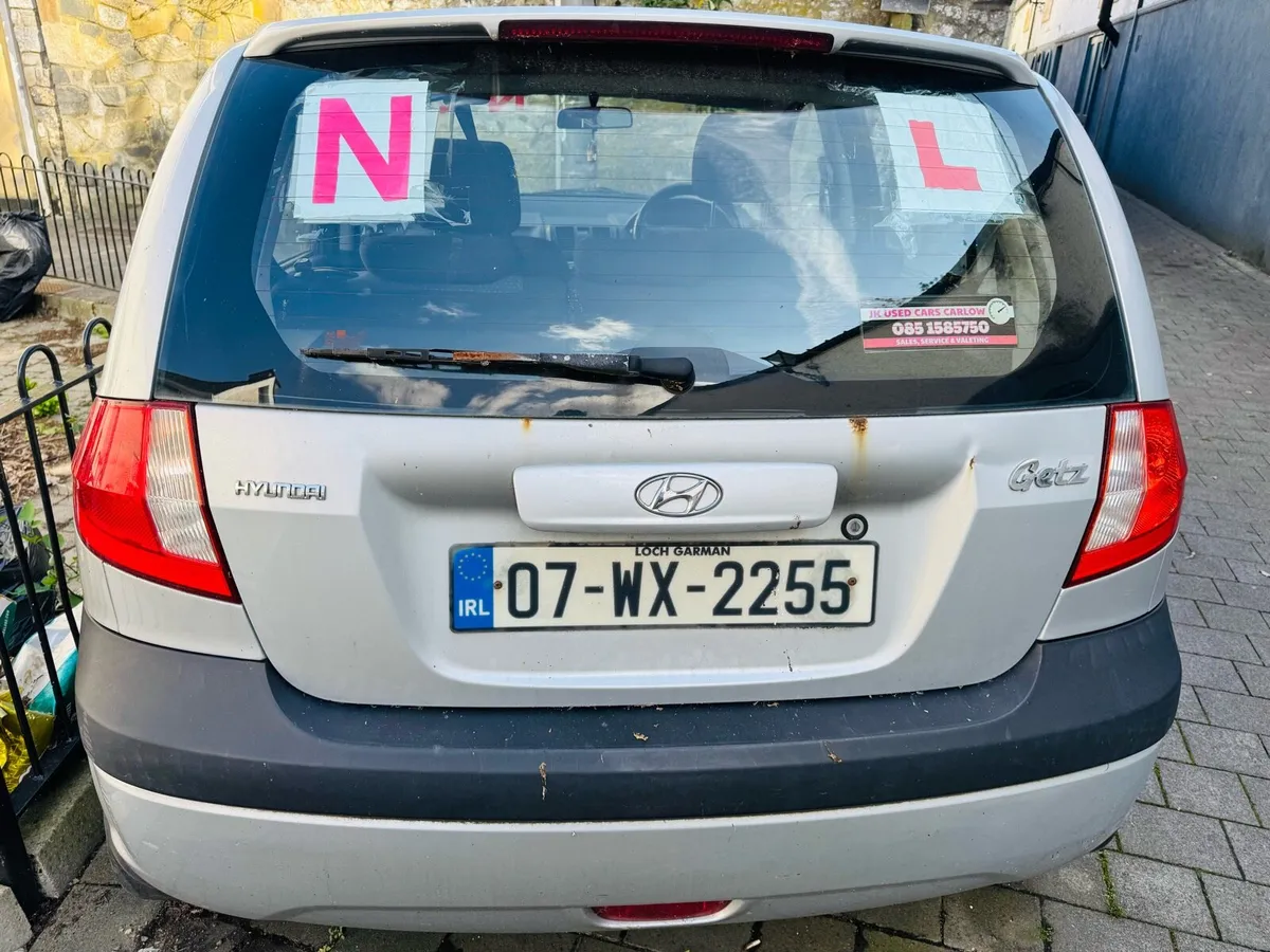 Car - Image 3