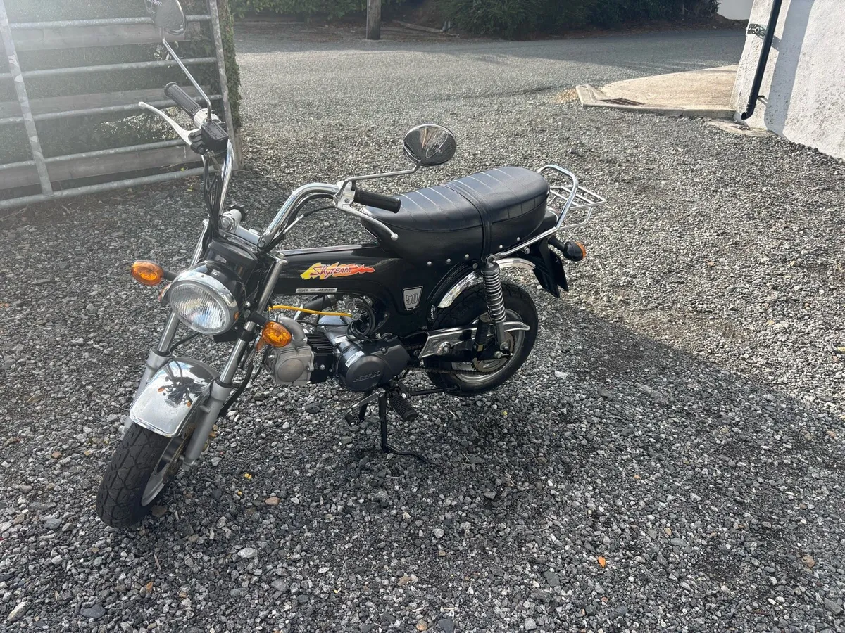 Motorcycle - Image 4