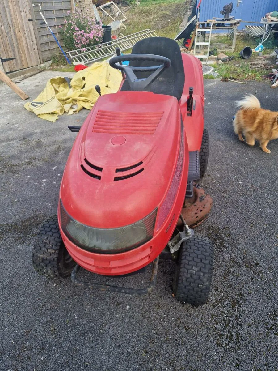 Ride on lawnmower - Image 2