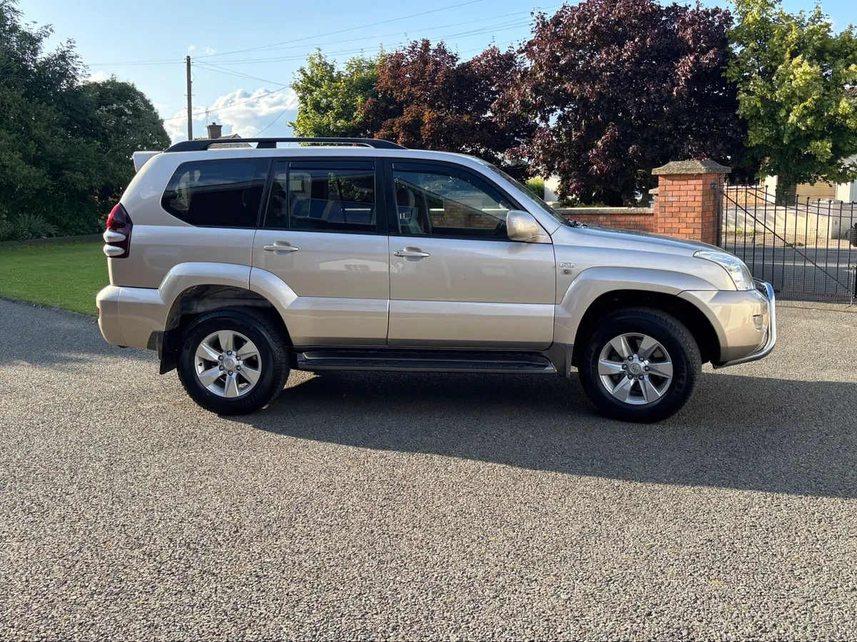 Toyota Land Cruiser 2007 Crew Cab - Image 3