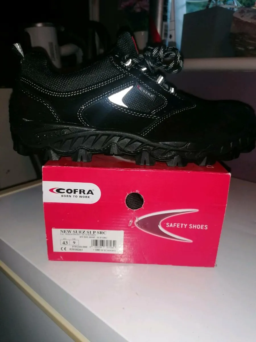 Work boots - Image 4