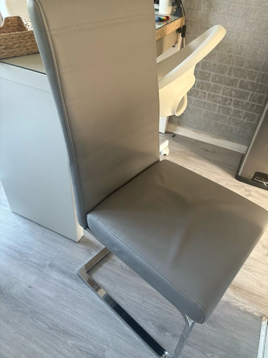 Table And Chairs - Image 2