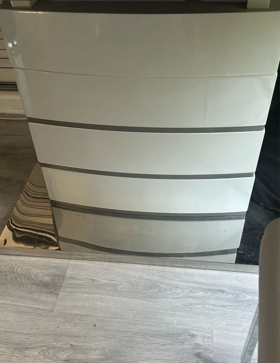 Table And Chairs - Image 3
