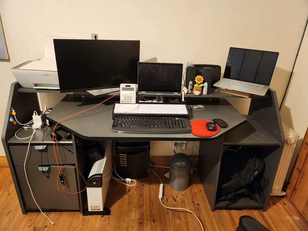 Large Desk