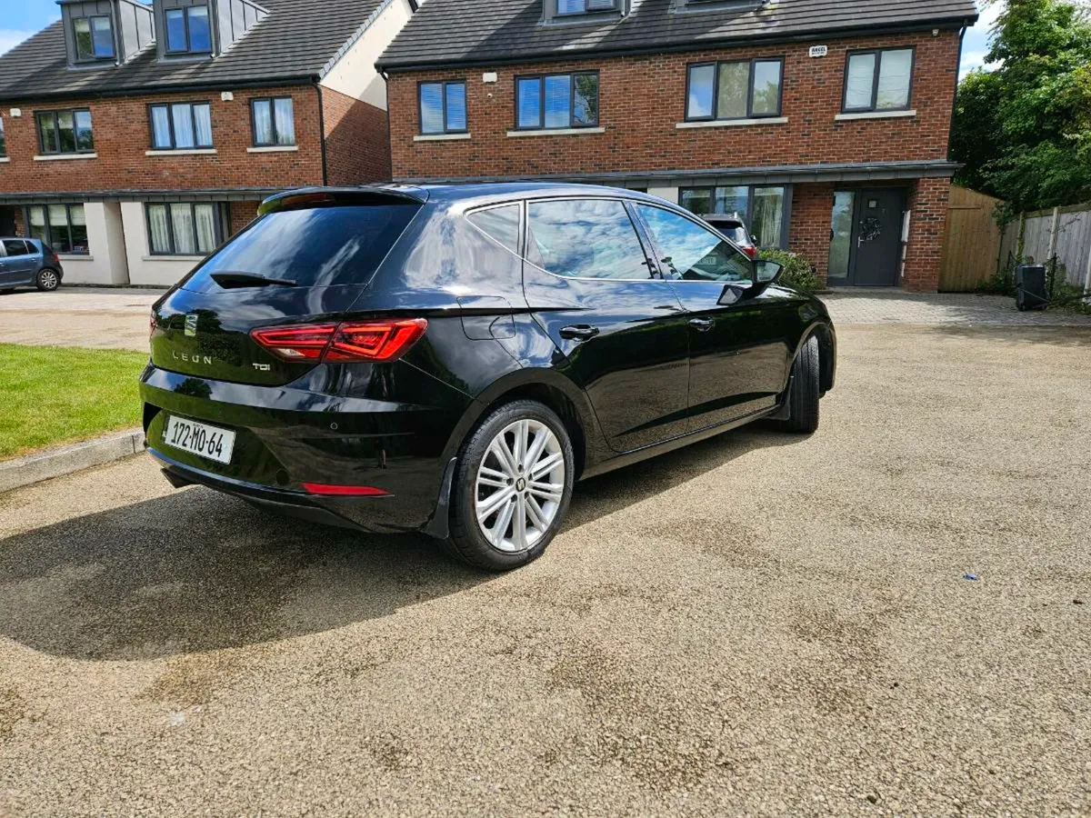 Seat Leon 2.0 TDI Xcellence - Image 2
