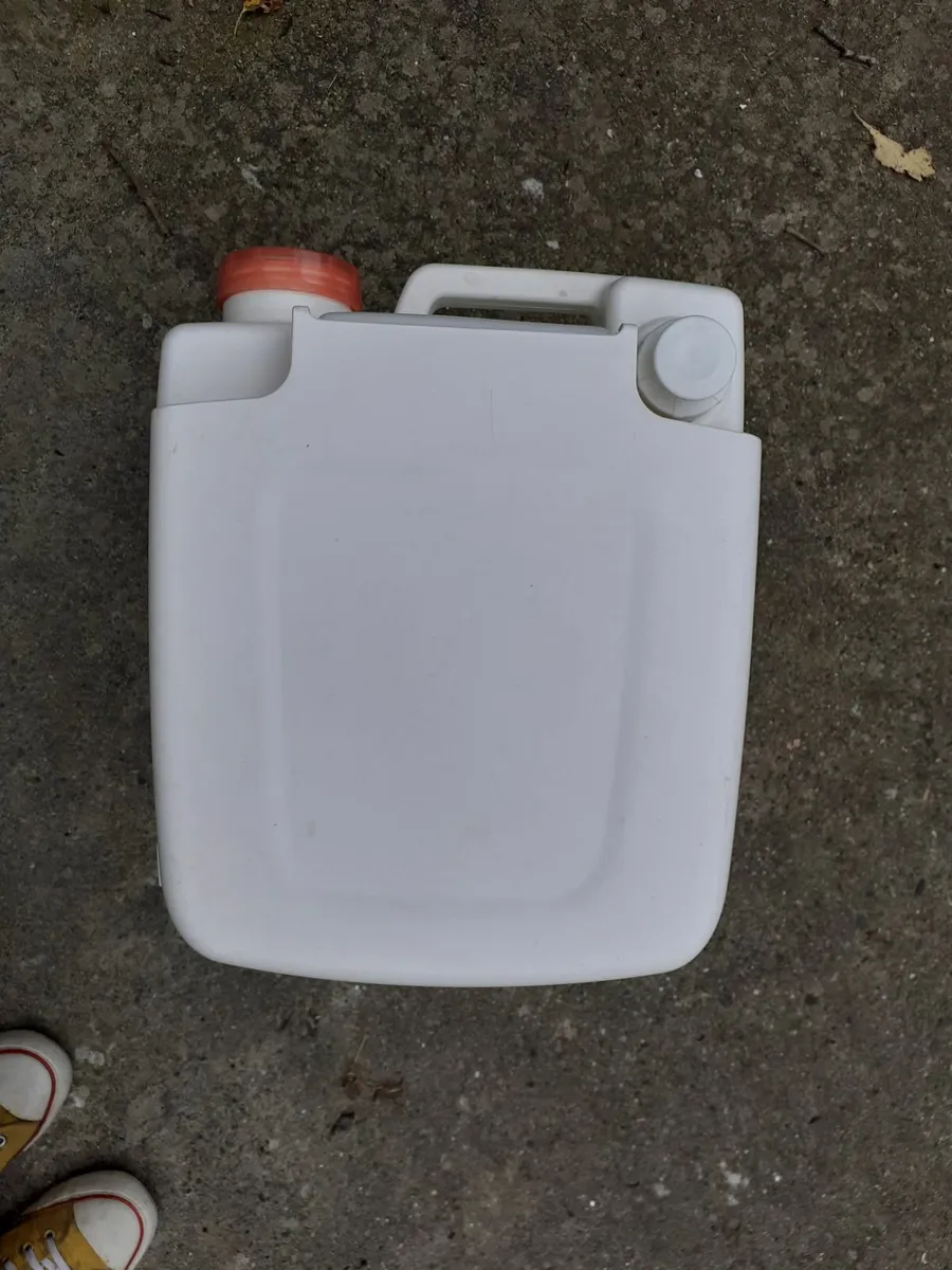 Camper chemical toilet - Image 3