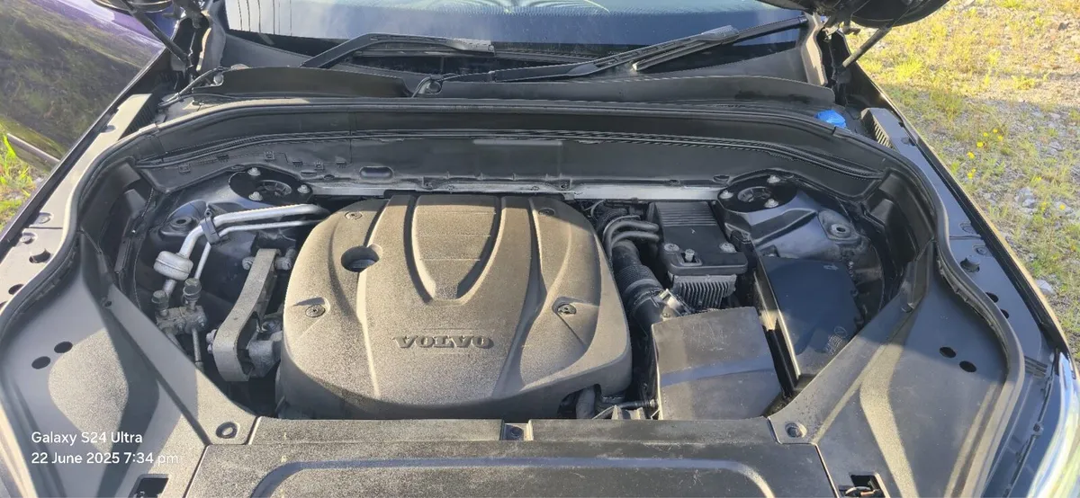 Volvo XC90 2017 - Image 3