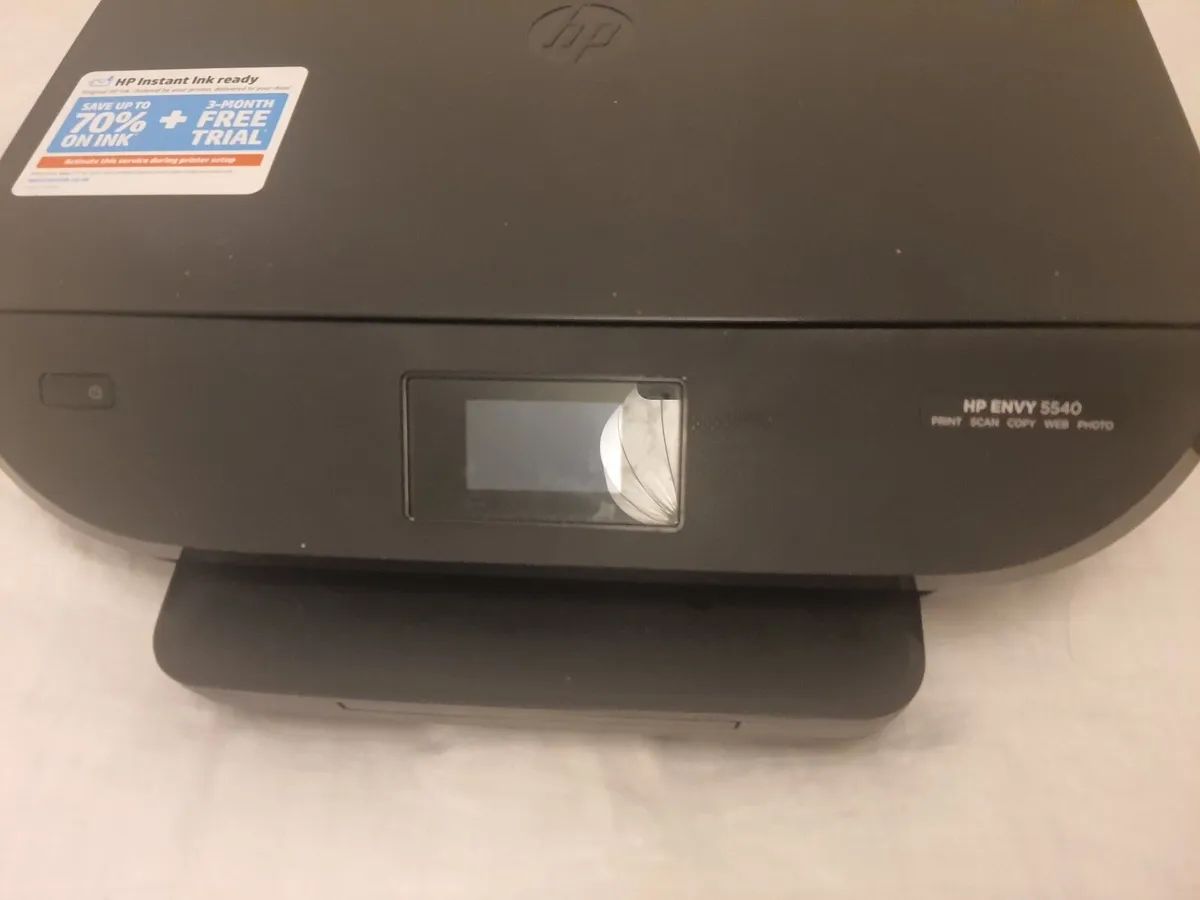 Colour Printer, scanner, copier - Image 1