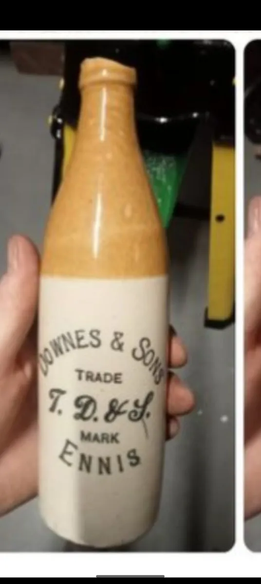 Old clay bottles - Image 2