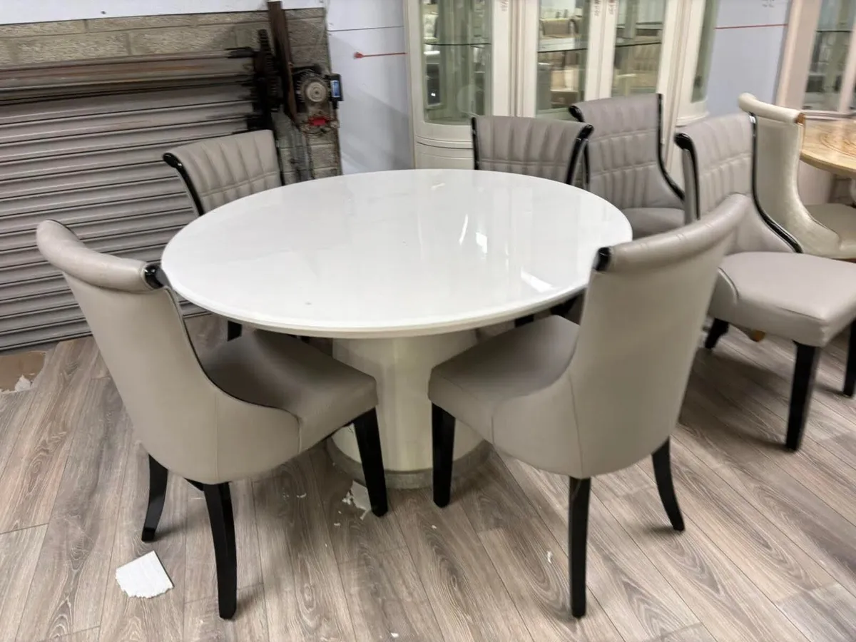 Round Kitchen Dining Table With 4 Chairs - Image 3