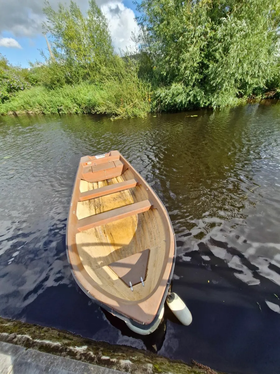 Fiberglass Boat 15'4. - Image 4