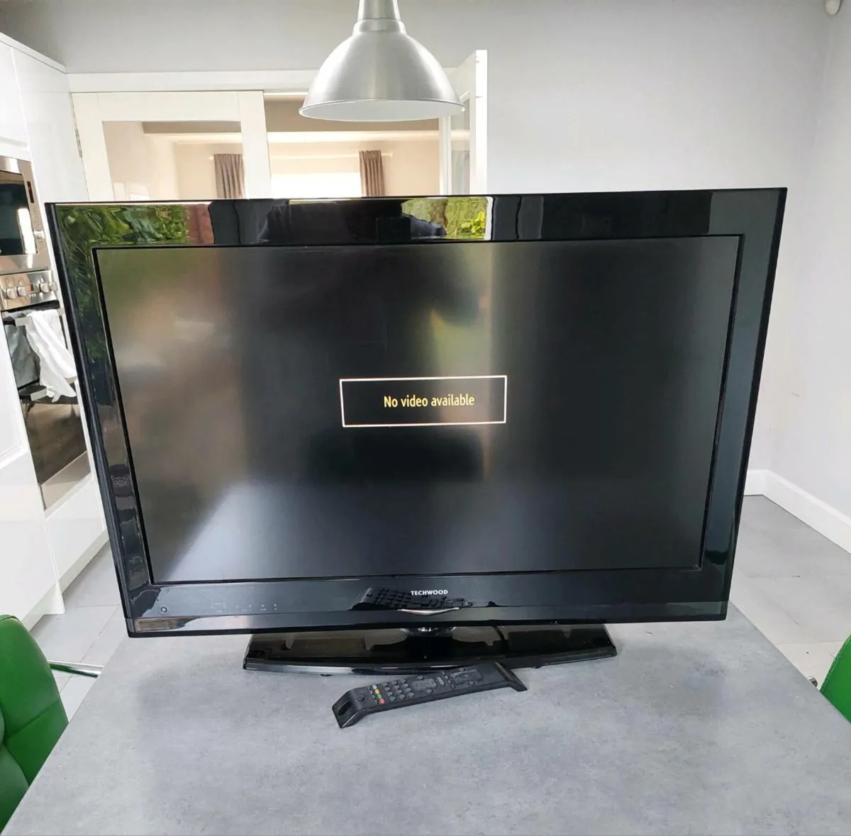 Techwood 32 inch LCD HD TV, Great Condition - Image 1