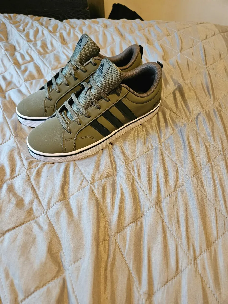 Shoes - Image 2