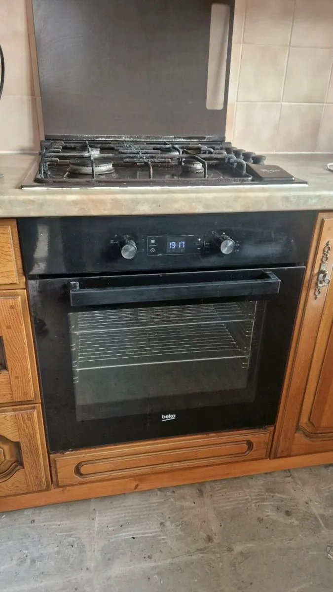 Integrated oven - Image 1