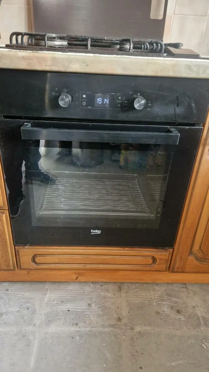 Integrated oven - Image 3