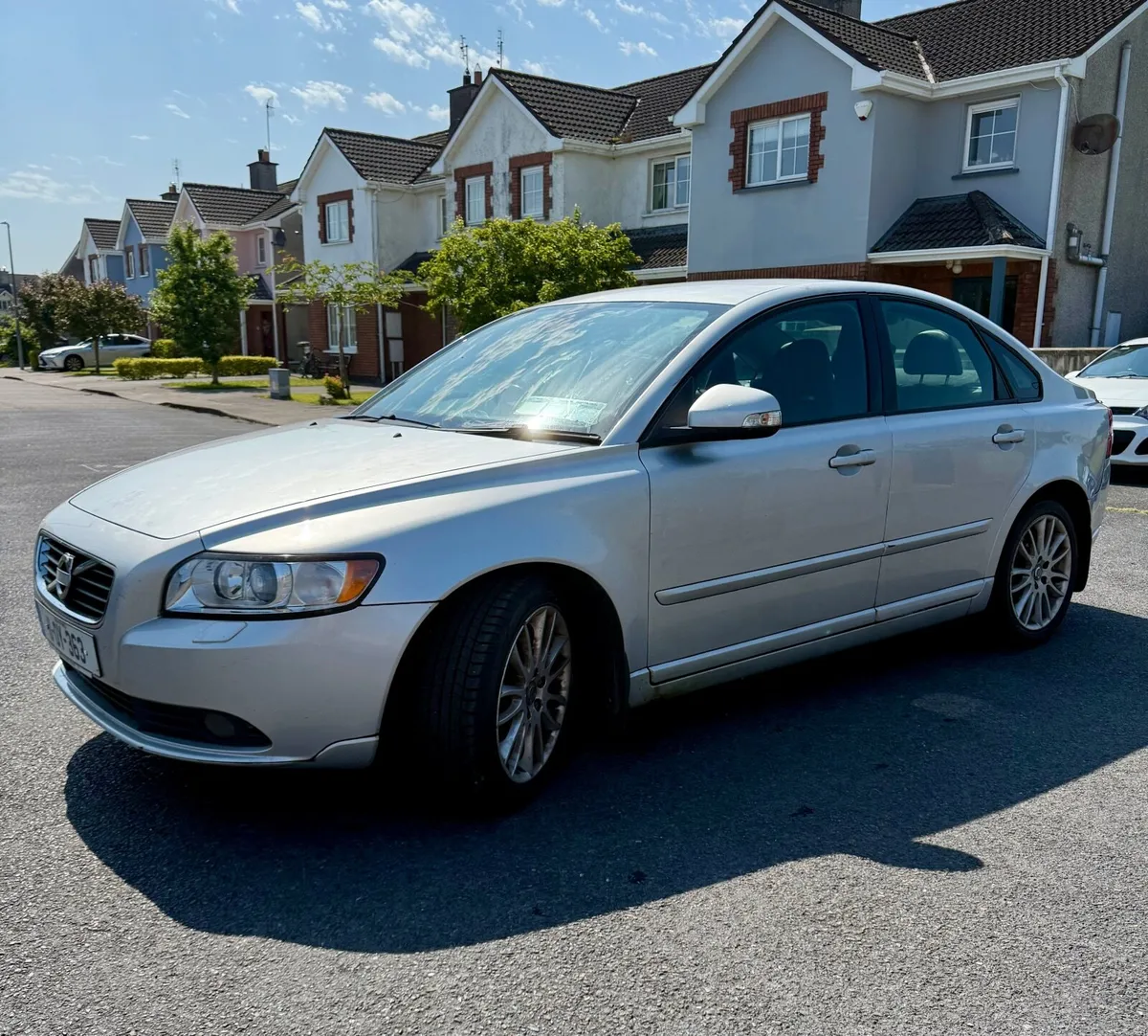 Volvo S40 2011, NCT May '26 - Image 1