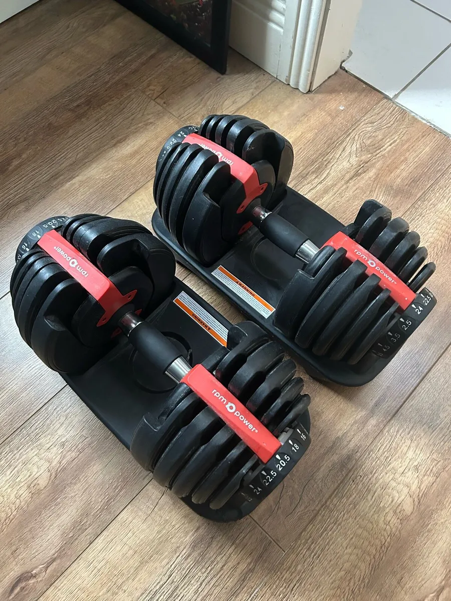 Adjustable dumbbells