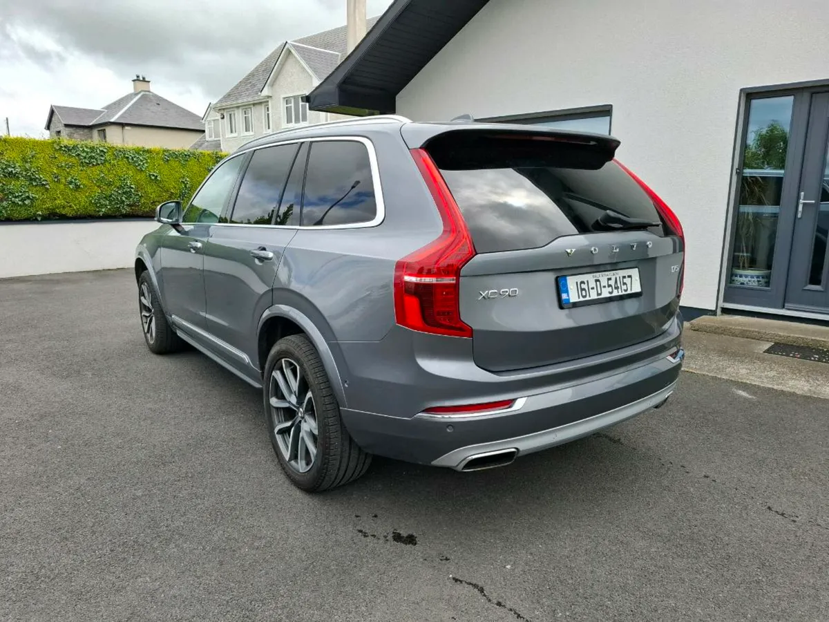 VOLVO XC90 - Image 2