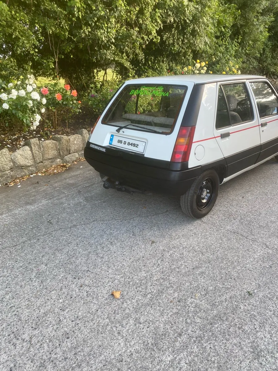 Renault 5 - Image 3