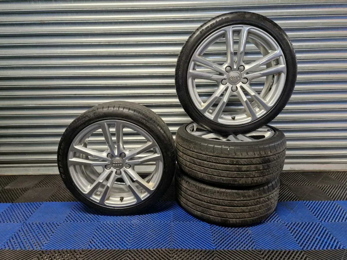 Audi A3 18" Speedline •●Original●• - Image 1