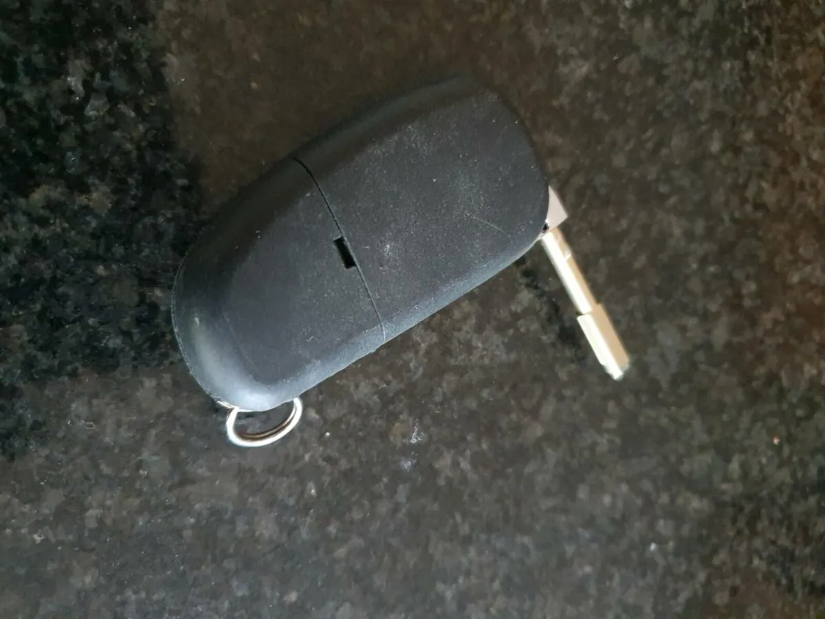 Jaguar X type key fob - Image 2