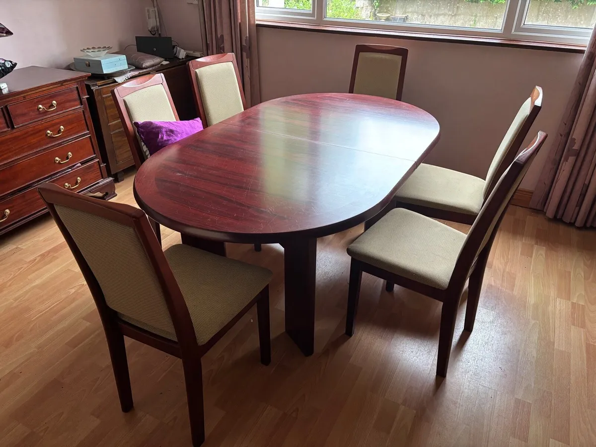 Extendable Rosewood Table