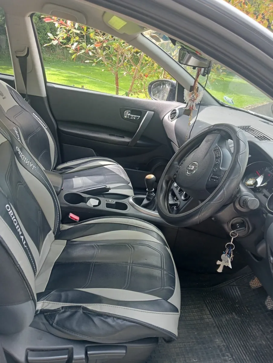 Nissan Qashqai+2 2013 for breakage - Image 4