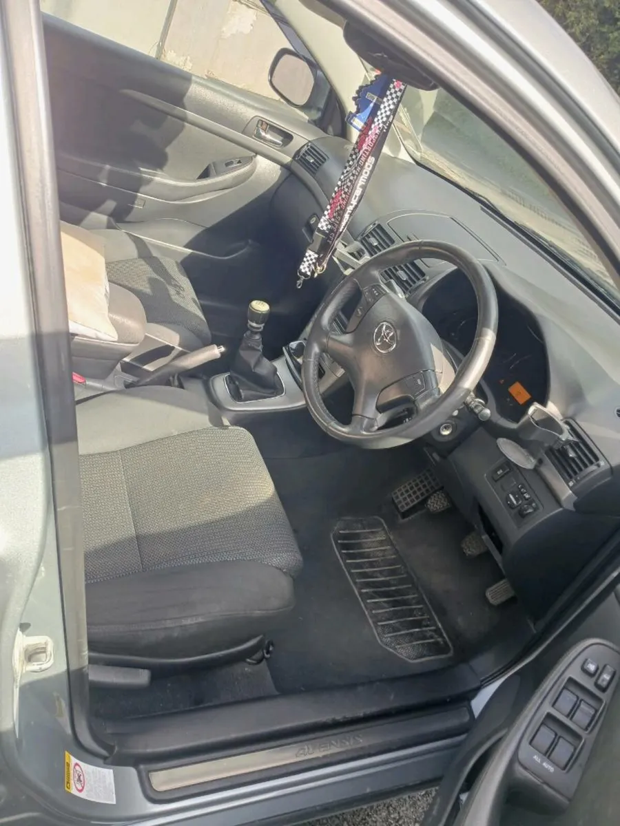 Avensis - Image 2