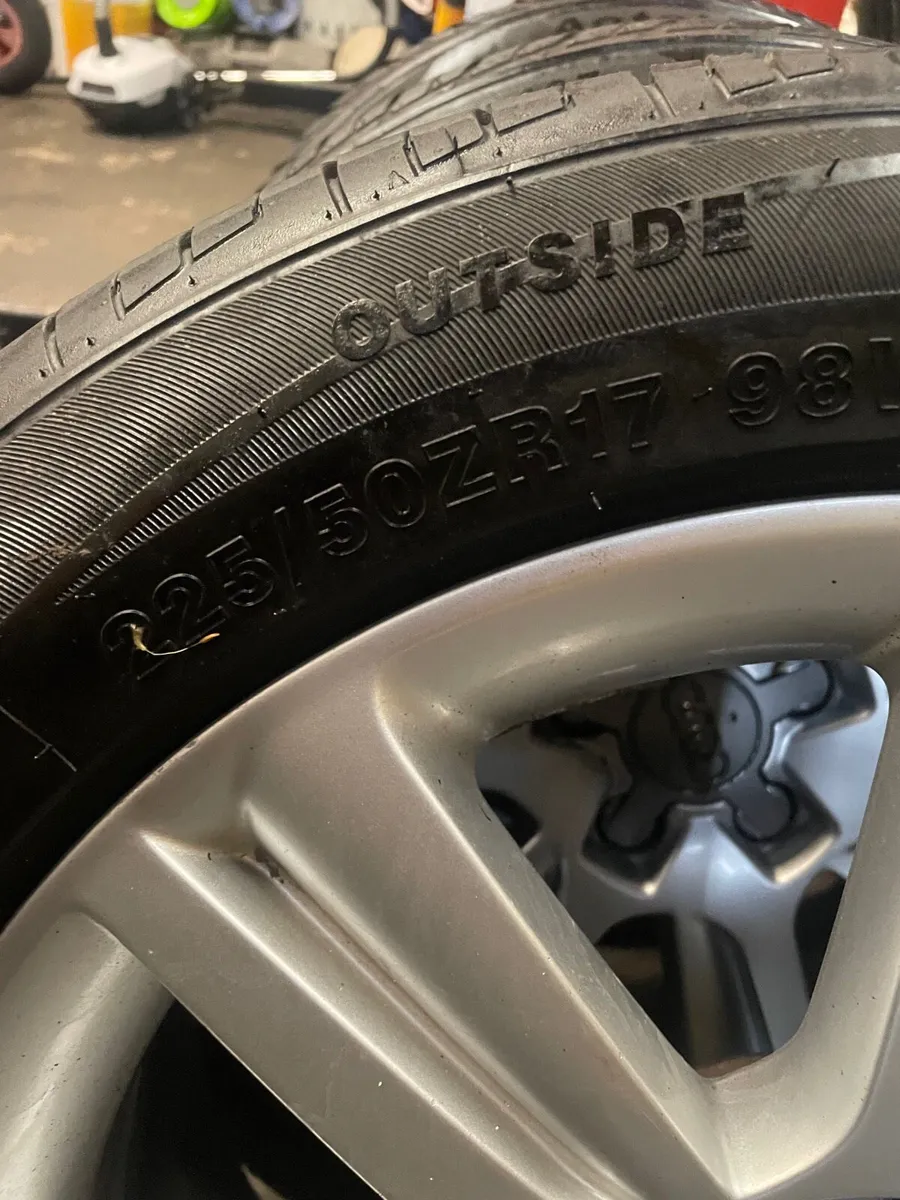 Original Audi A4 TECHNIK alloy 17" 🛞 - Image 2