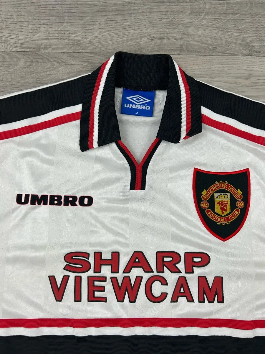 Vintage 1997 Manchester United Away Jersey Shirt - Image 2