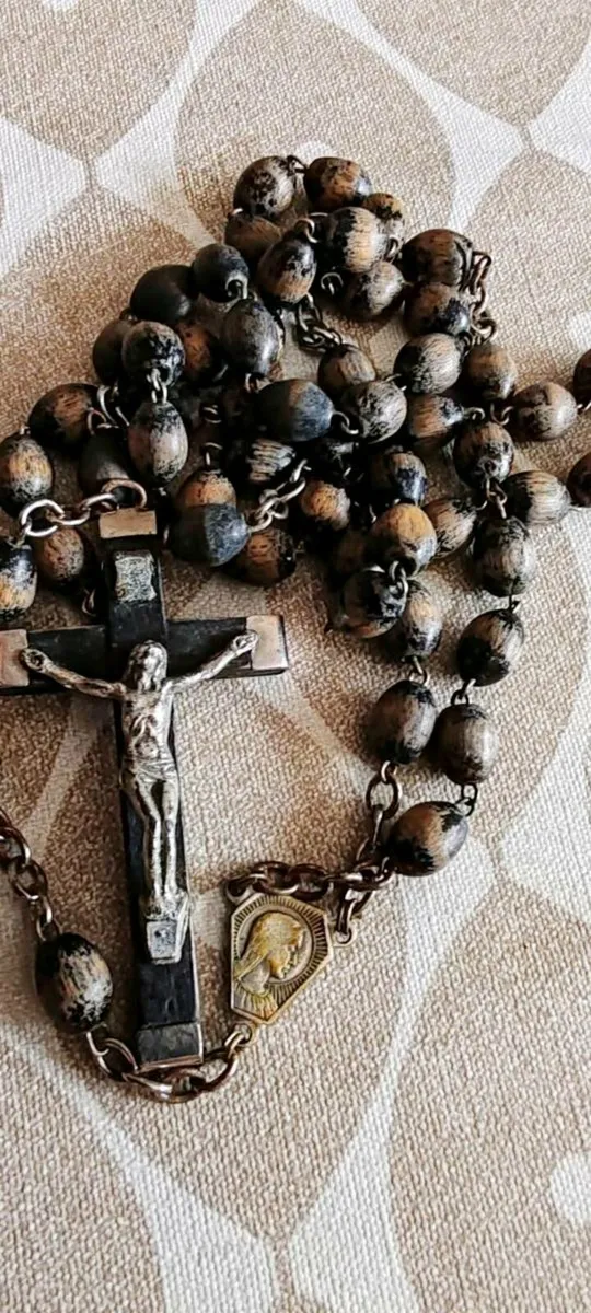2 vintage Rosary beads - Image 2